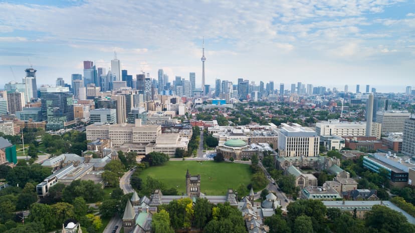 トロント大学